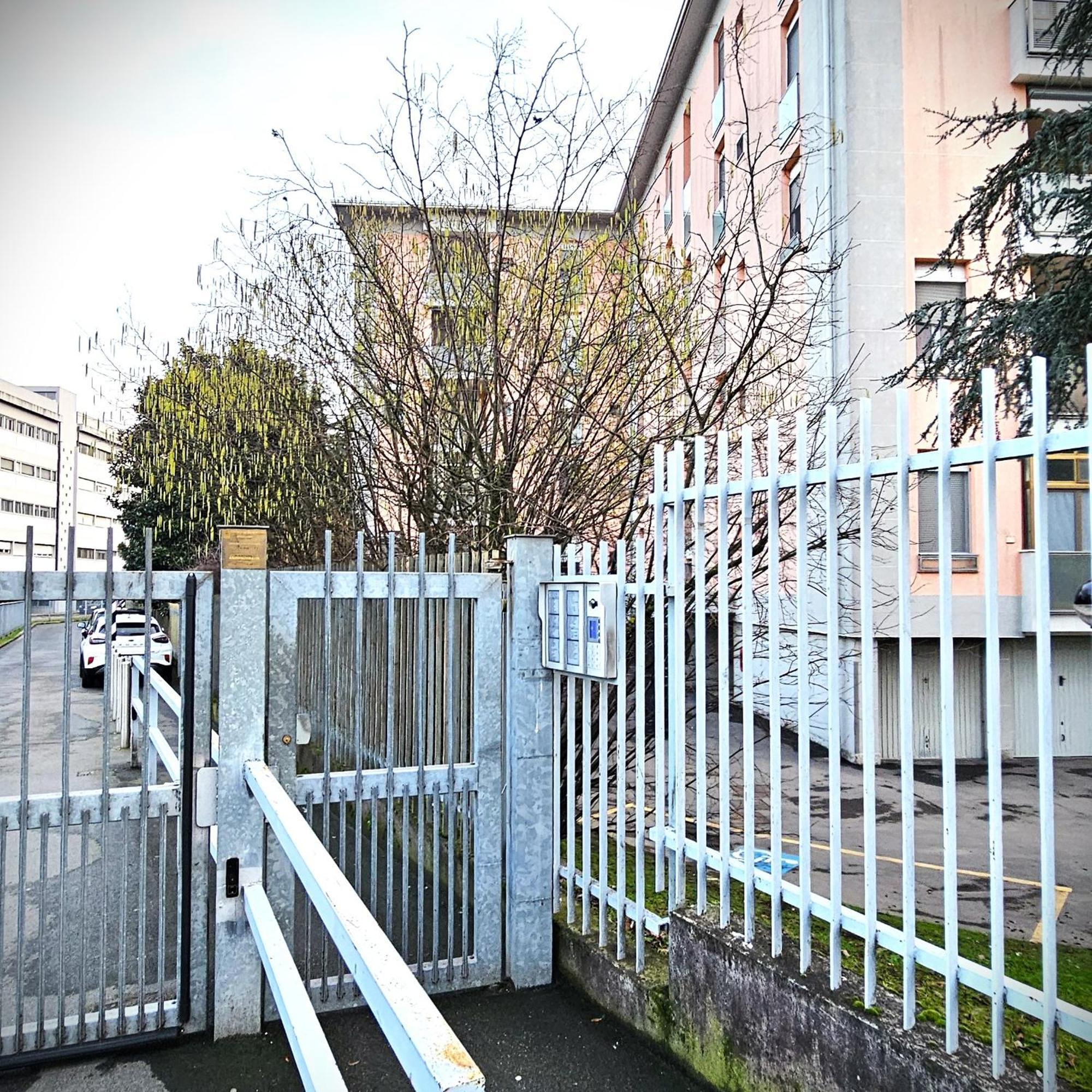 Bbking Appartamento Policlinico סאן דונאטו מילאנזה מראה חיצוני תמונה